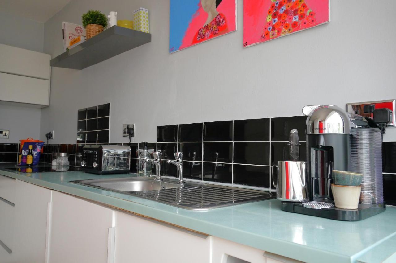 Quirky Spacious Ground Floor Victorian Garden Flat Вортінг Екстер'єр фото